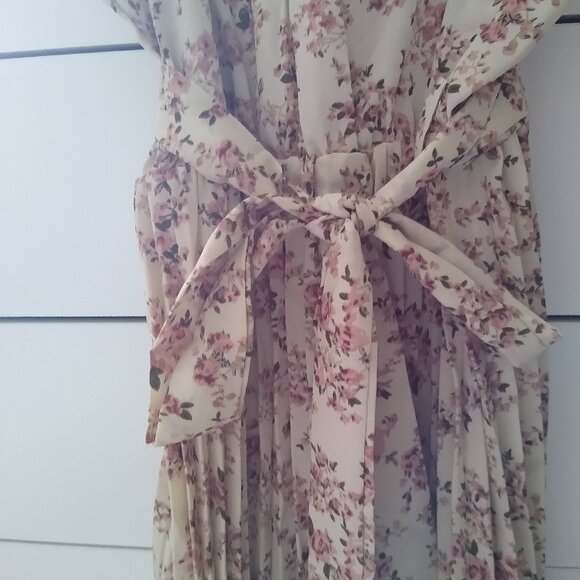 SHEIN VCAY Floral Pleated Hem Belted Cami Maxi Dress - Picture 6 of 6